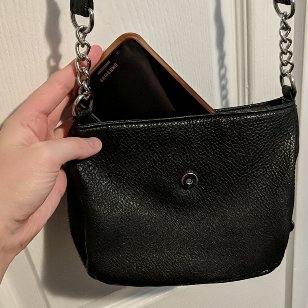 Kenneth Cole Reaction Purse - Picture 4 of 4